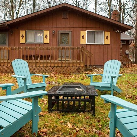 Cozy Poconos Ranch Home With Pool Access, Near Lake! Gouldsboro Exterior photo