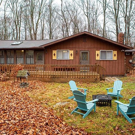 Cozy Poconos Ranch Home With Pool Access, Near Lake! Gouldsboro Exterior photo