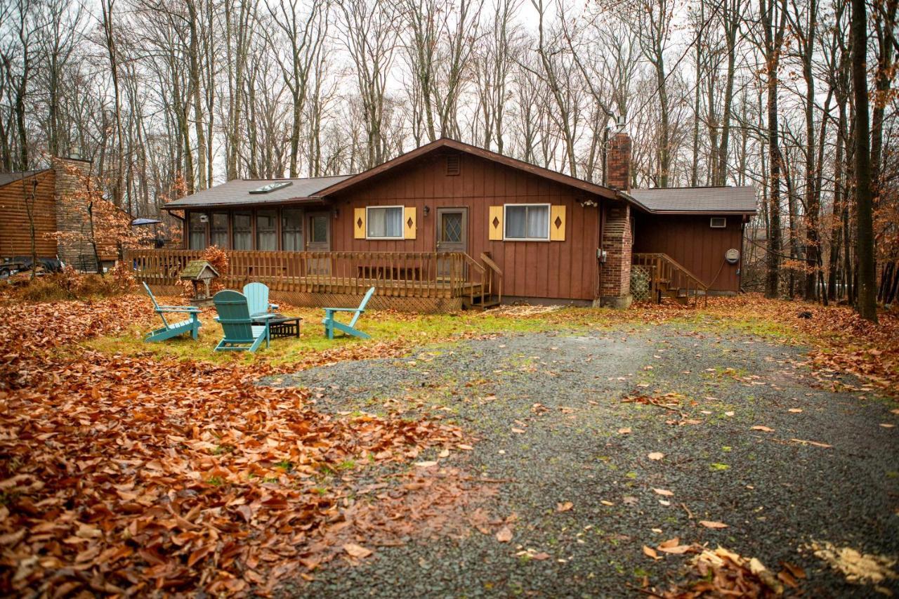 Cozy Poconos Ranch Home With Pool Access, Near Lake! Gouldsboro Exterior photo